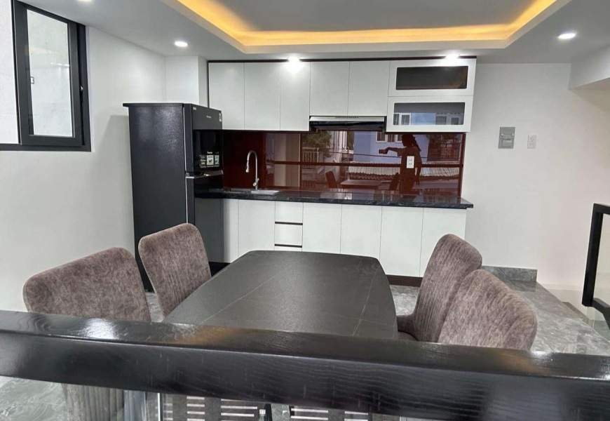 0914020039 EM DUNG Cần bán nhà đẹp lung linh xe hơi vô tới nhà 502 Huỳnh Tấn Phát Quận 7