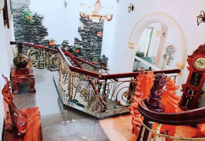 Giảm 9 tỷ cần bán nhanh…..Giá 34tỷ chốt gấp Bán biệt thự Mặt Tiền Gốc 2 mặt tiền . Đối Diện Sông , Khu VIP đẹp nhất nhì khu trung Sơn 