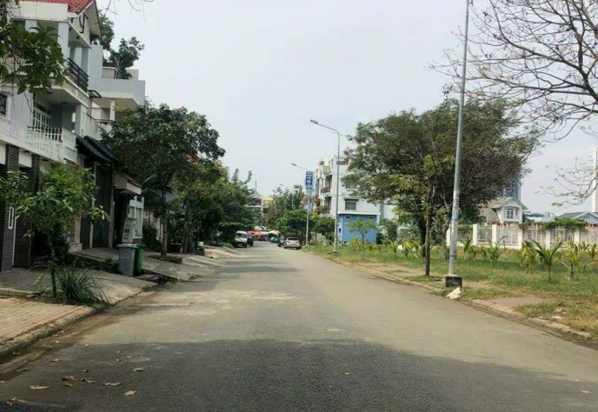 0909227199 Cần bán gấp 938m2 giá giảm mạnh từ 18 tỷ còn 14 tỷ phường Phú Thuận Quận 7. Liền kề khu biệt thự Savimex Phú Thuận