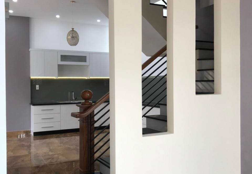 Hạ giá 1 tỷ còn 5,5tỷ TL Bán biệt thự mini căn Góc hẻm xe hơi 6m,1368 lê văn lương,phước kiểng Nhà Bè
