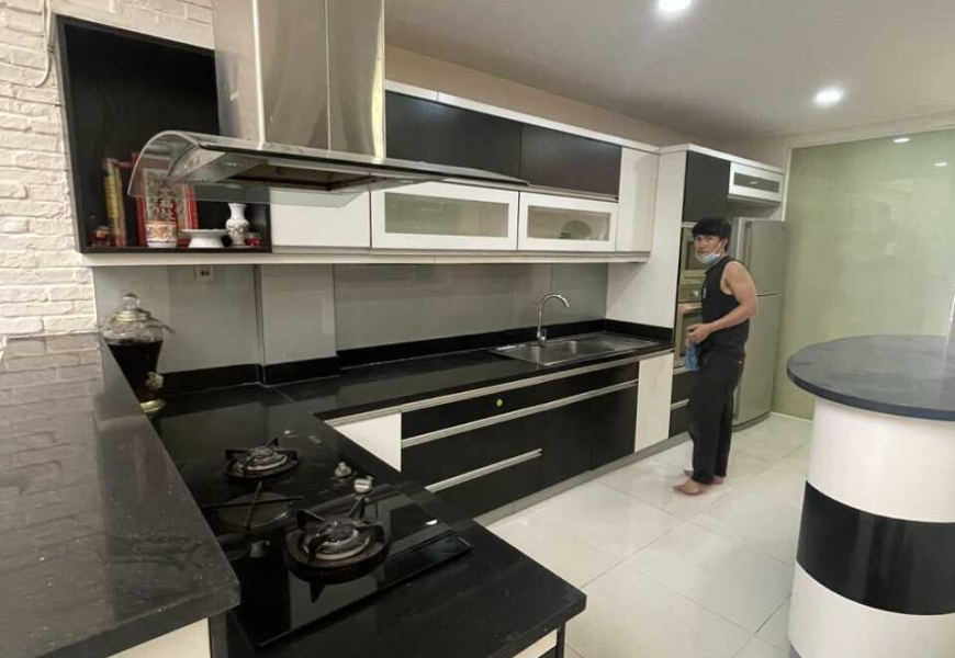 Giảm tiếp 3tỷ..Bán gấp còn 19tỷ TL(chỉ 169tr/m đường kinh doanh  Bán nhà MT đường số 37 kinh doanh đông đúc