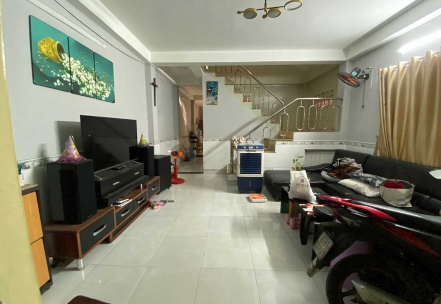 Bán Nhà 3 Mặt Tiền Huỳnh Tấn Phát - Phường Tân Phú ( Nhà hiếm có trong khu vực quận )