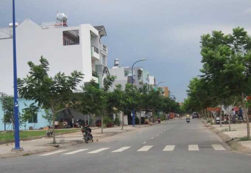 Chủ ngộp NH bán gấp giảm 2tỷ..Giá còn 9,5tỷ Nhà ngang 6m, đường lớn kinh doanh rộng 20m kdc vạn phát hưng,phú xuân,nhà bè