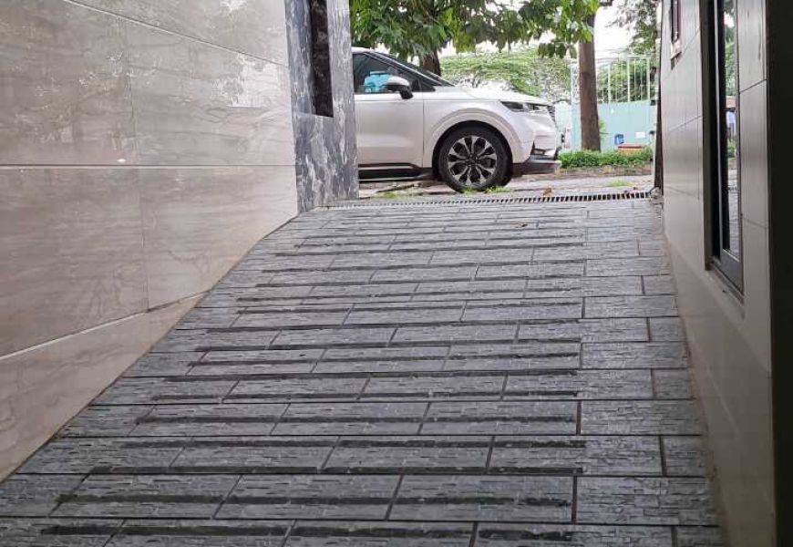 Bán Nhà 5 Lầu KDC Him Lam 42 tỷ, Có Thu Nhập 77 triệu 1 tháng Vị trí: Mặt Tiền Đường D4 Khu Dân Cư Him Lam. P.Tân Hưng, Quận 7, Sác Bên Siêu Thị Lottemat Nguyễn Thị Thập, Và Nguyễn Hữu Thọ, Chỉ cách quận trung tâm 2km