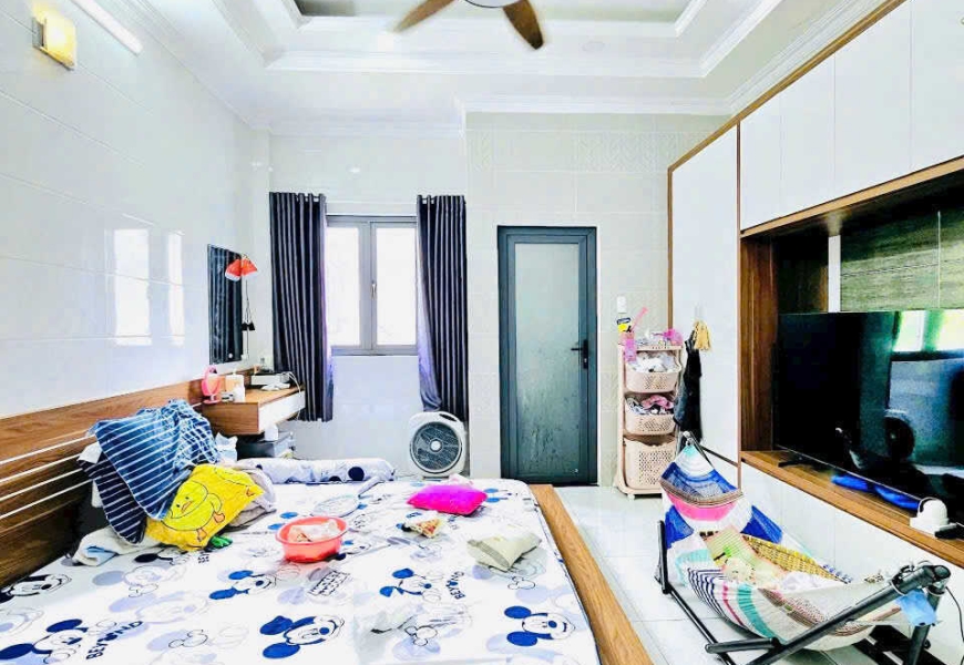 0914020039 EM DUNG Nhà bán chính chủ, sổ Hồng riêng hoàn công đầy đủ. Nhà mới 95% tiện nghi cao cấp giá siêu rẻ