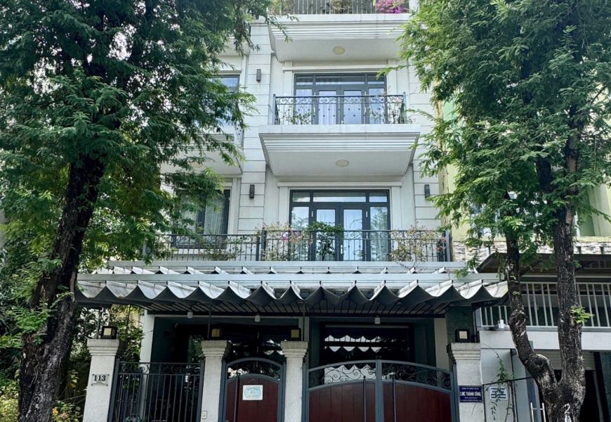 Bán nhà MT đường số Kdc Sadeco ven sông Tân Phong