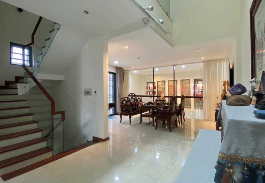 0909227199 Hót ! Bán nhà 5 tầng căn góc 2 mặt tiền đường làng đại học Phước kiển gần Lotte Q7