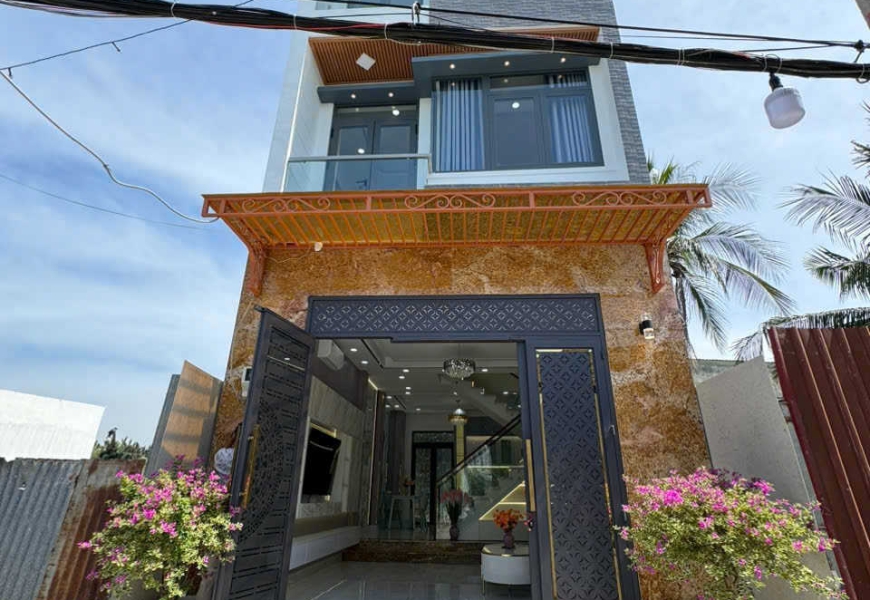 0914020039 EM DUNG Quận 7 nhà xây mới xe hơi đến nơi 1627 Huỳnh Tấn Phát P.Phú Mỹ Q7