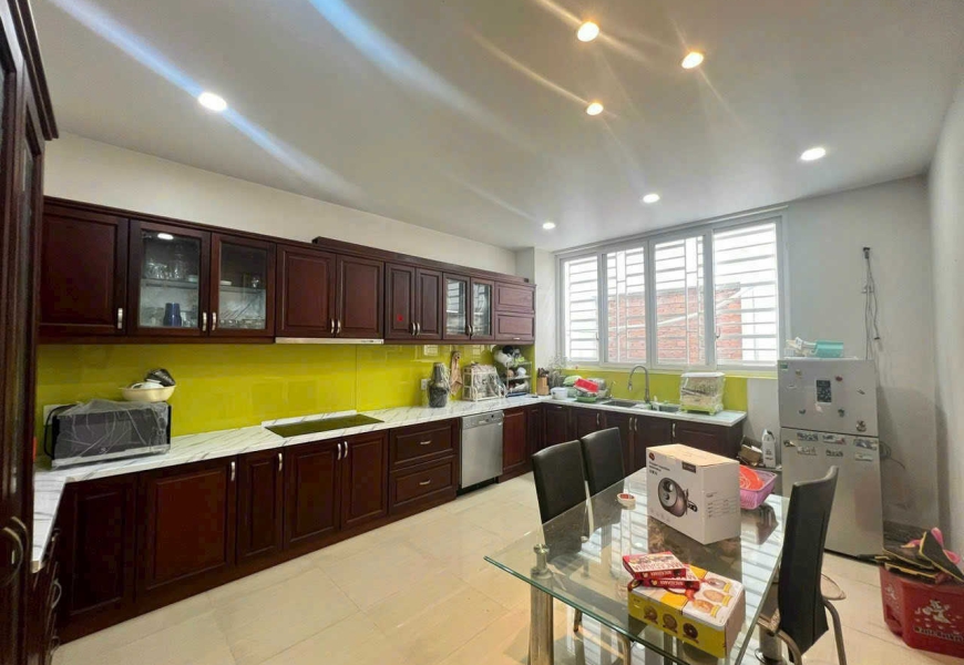 CHO THUÊ/MẶT TIỀN ĐƯỜNG SỐ CẠNH LÂM VĂN BỀN Q7 