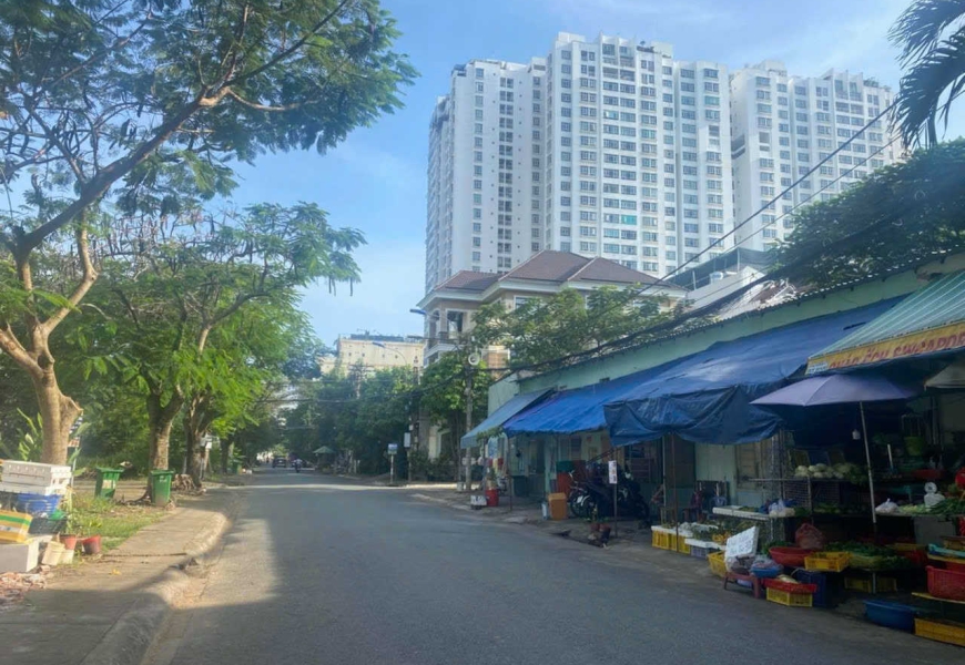 0914020039 EM DUNG Bán Nhà Sân Vườn Mới Đẹp Đặng Nhữ Lâm, Thị Trấn Nhà Bè - 4,5m x 30m - 6TỶ590 - Full Nội Thất
