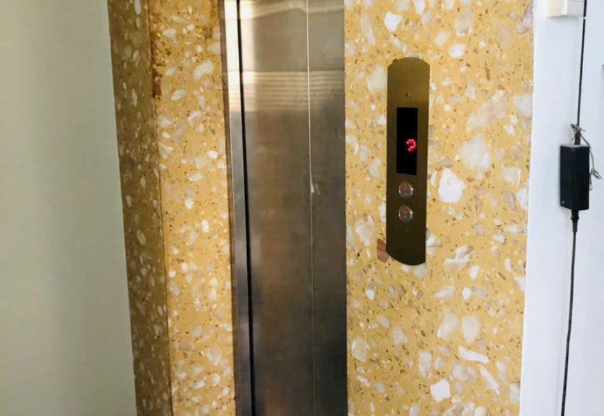 Bán toà nhà đường 39 P.Tân Quy Q.7 căn hộ dịch vụ
