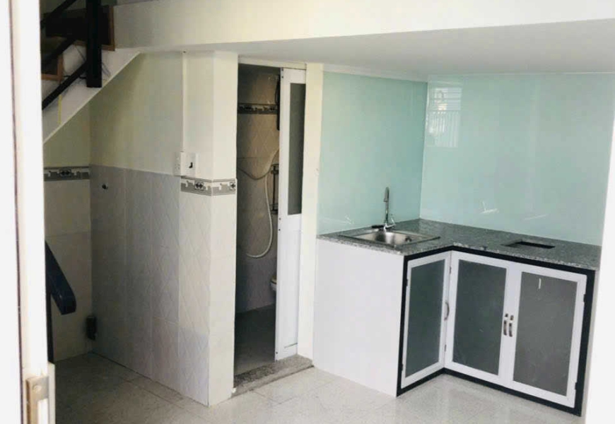 Bán toà nhà đường 39 P.Tân Quy Q.7 căn hộ dịch vụ