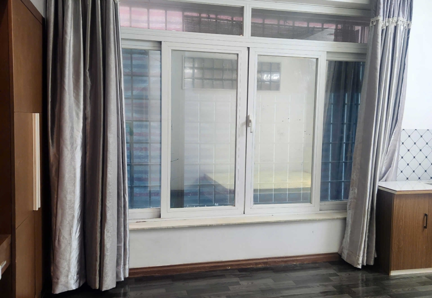 Cho thuê phòng MT ĐƯỜNG D4 KHU HIM LAM QUẬN 7