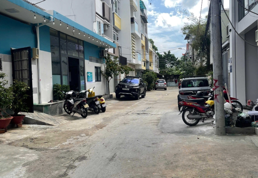 BÁN NHÀ HẺM KIỀU ĐÀM Kế Himlam 793/28/ Trần Xuân Soạn- Tân Hưng q7