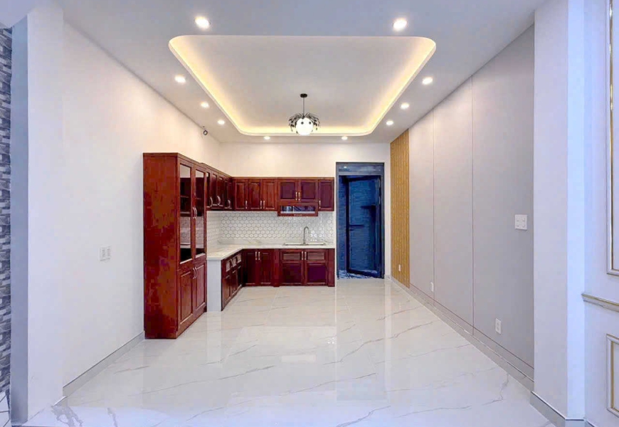 CHO THUÊ NHÀ MẶT TIỀN 5b Phan Huy Thuc - P TÂN KIỂNG Q7