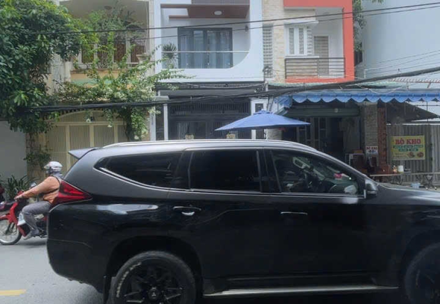CHO THUÊ NHÀ MẶT TIỀN 5b Phan Huy Thuc - P TÂN KIỂNG Q7