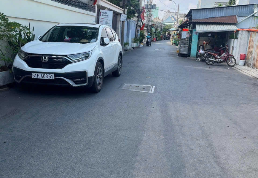 Bán gấp nhà hẻm xe hơi đỗ cửa, vị trí đắc địa đường Bùi Văn Ba, P. Tân Thuận Đông kề bên KCX Tân Thuận, Quận 7