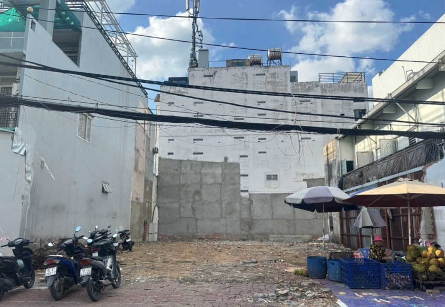 Bán đất ngang đẹp 13,5m xây cao tầng MT đường Võ Thị Nhờ,sát đường Huỳnh Tấn Phát