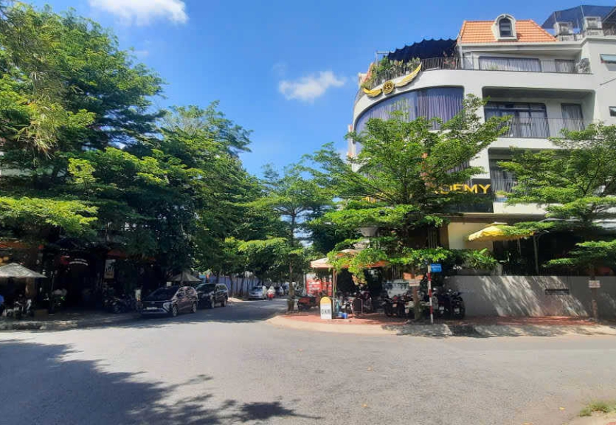 Bán Nhà Góc 2 Mặt Tiền Đường Số 5 Và Số 4 Khu Dân Cư Him Lam.P.Tân Hưng Quận 7, TPHCM