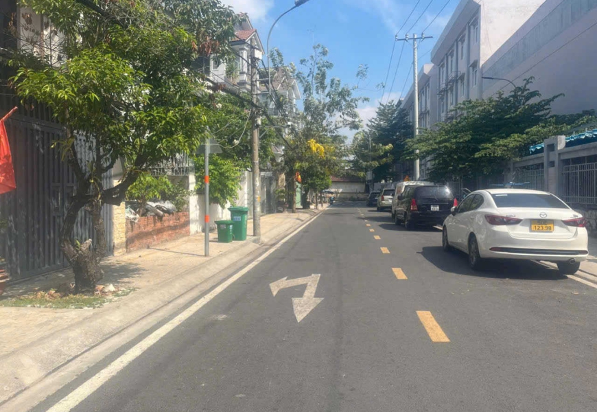 Bán 2 lô đất MT đường Phạm thị Ba,p Phú thuận. Vị trí gần ngã tư Nguyễn thị thập và huỳnh Tấn phát