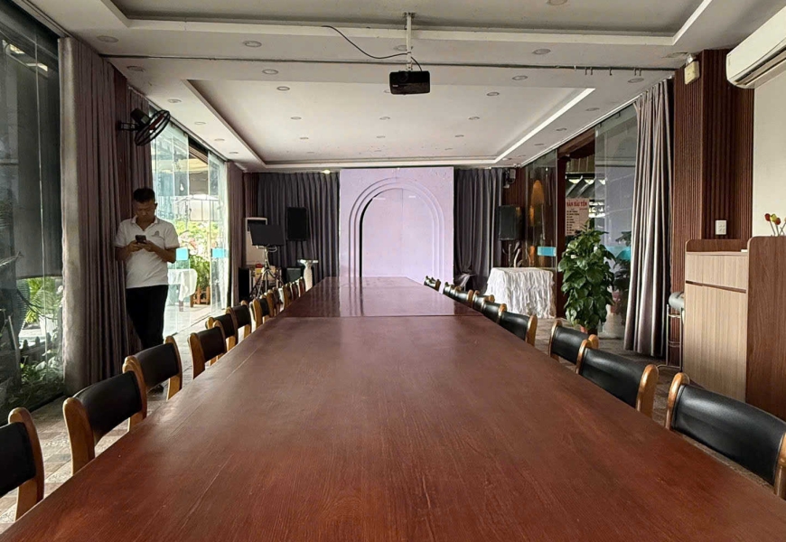CHO THUÊ 1 phần-400m2 hoặc Nguyên nhà hàng CHO THUÊ HẦM RƯỢU – NHÀ HÀNG CAO CẤP HẢI YẾN đường 15B,phú Mỹ, Q7