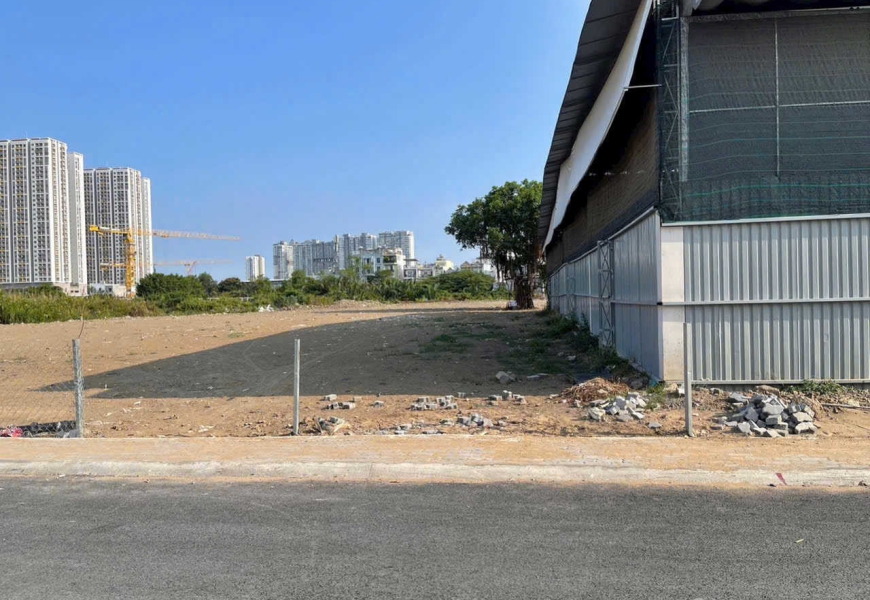 BÁN ĐẤT GẦN CHỢ PHÚ THUẬN – QUẬN 7 