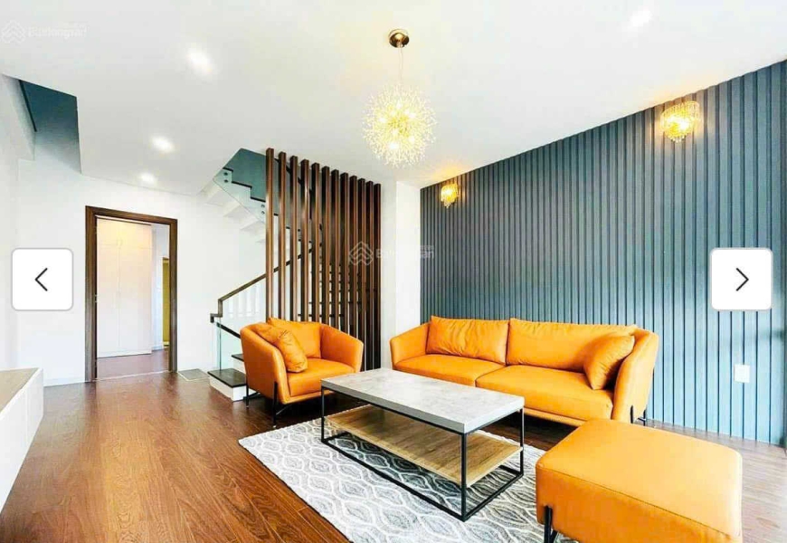 Bán nhà Góc 2MT hẻm xe hơi huỳnh tấn phát