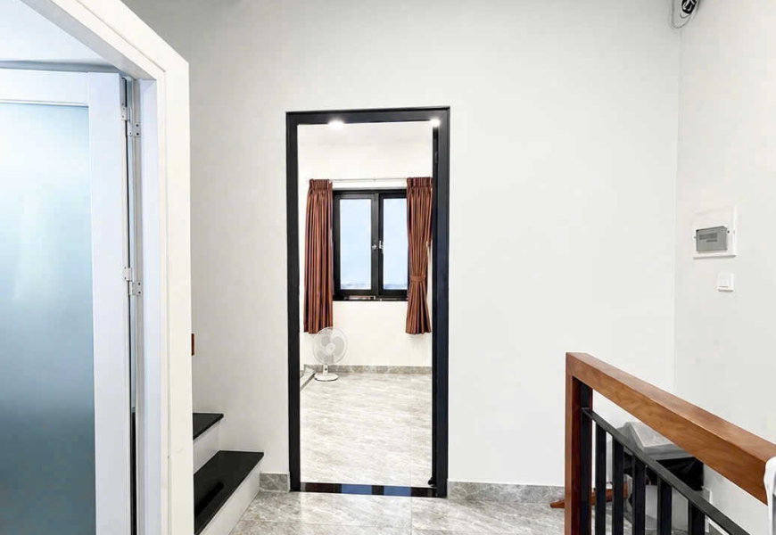 Giảm 2,5 tỷ.....còn 9,7 tỷ Bán nhà 3 tầng hẻm 7m khu kiều đàm,p Tân Hưng 