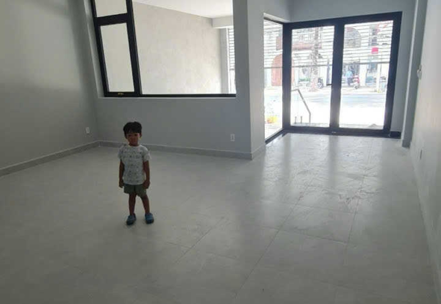 0914020039 em dung Cho thuê Nhà Mặt Tiền đường lớn 30m Tân quy đông - p.Tân phong -Quận7