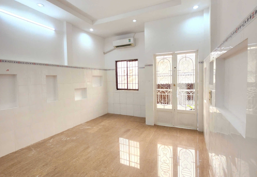 CHO THUÊ NHÀ NGUYÊN CĂN – HẺM XE BA GÁC 62 LÂM VĂN BỀN, QUẬN 7