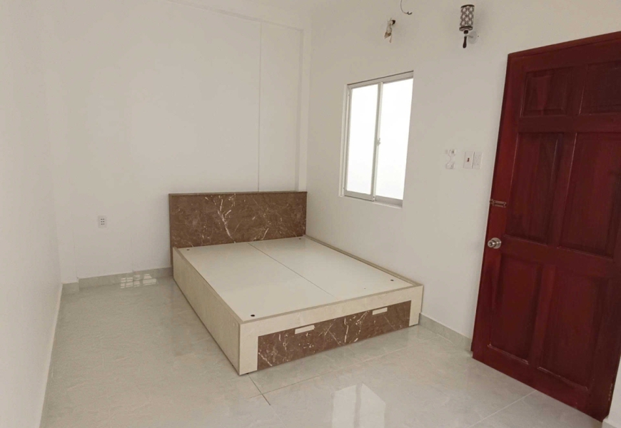 Bán nhà 3 tầng hẻm xe hơi tận nhà,1979 huỳnh tấn phát
