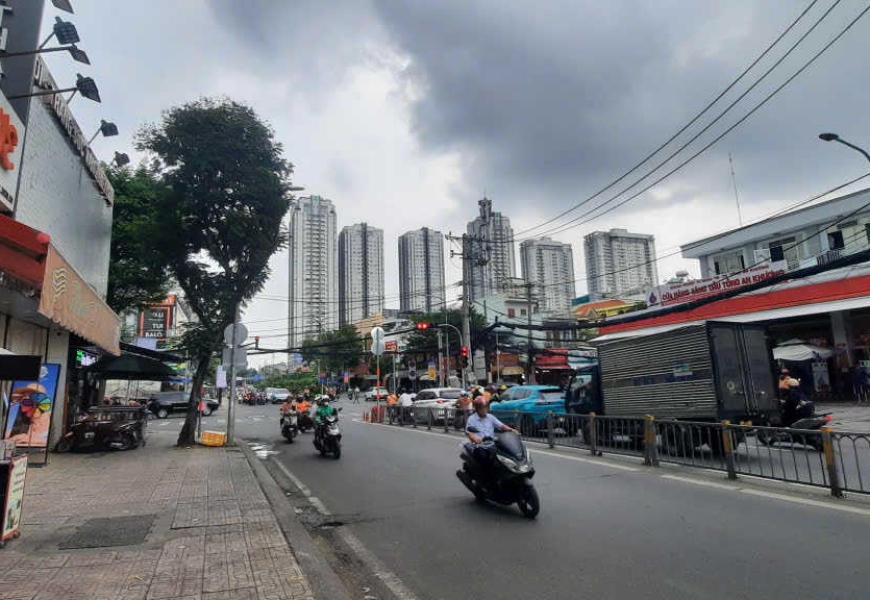Cho Thuê Nhà Mặt Tiền Nguyễn Thị Thập, Kế Bên Ngã 4 Lê Văn Lương, Siêu Thị LOTTEMAT, Quận 7