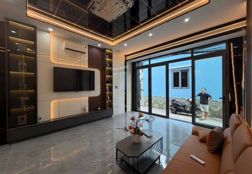 Bán nhà Quận 7 Nhà mới Full nội thất Huỳnh Tấn Phát ngay Chợ Phú Thuận qua Phú Mỹ Hưng 3Phút Nở hậu phong thủy vuông vức