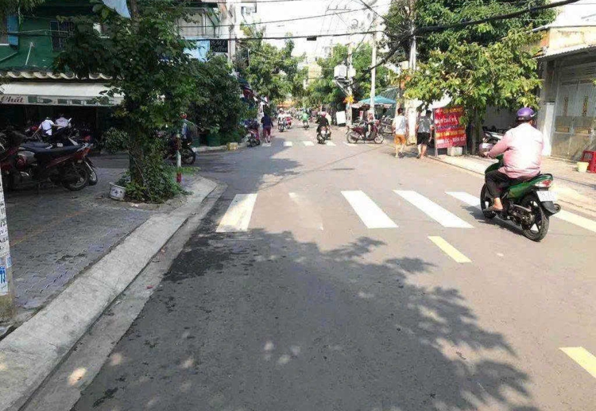 Cho thuê nhà kinh doanh mặt tiền đường ngay chợ Tân Mỹ, P. Tân Phú - Q7