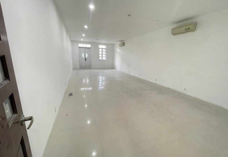 Cho thuê nhà phố mặt tiền D4 Ngô Thị Bì, KDC Him Lam