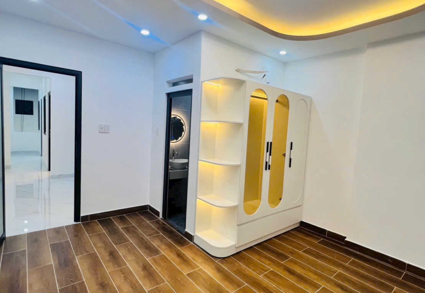 BÁN NHÀ SỔ HỒNG RIÊNG QUẬN 7  HẺM  1005 THÔNG 1041 -  ĐƯỜNG TRẦN XUÂN SOẠN  -QUẬN 7 . ( CÁCH XE HƠI 30 M . HẺM THÔNG TỨ TUNG - THUẬN TIỆN KINH DOANH MUA BÁN )