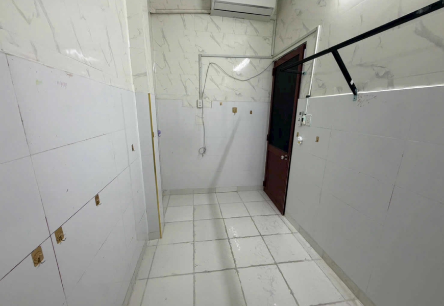 CHO THUÊ QUẬN 7 NHÀ MẶT TIỀN VÙA Ở VỪA KINH DOANH BÙI VĂN BA XE HƠI TỚI CỬA