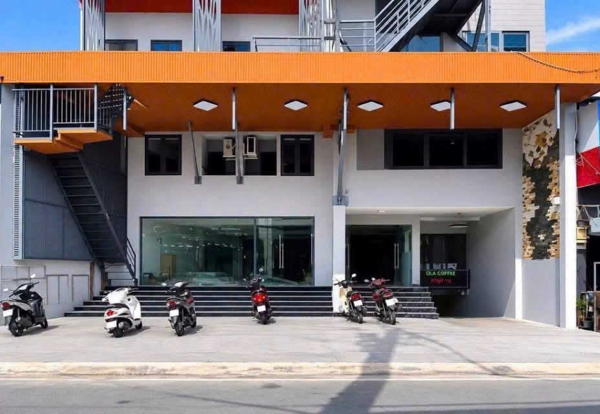 CHO THUÊ QUẬN 7 MẶT BẰNG KHỦNG MẶT TIỀN MAI VĂN VĨNH - NGANG 14m