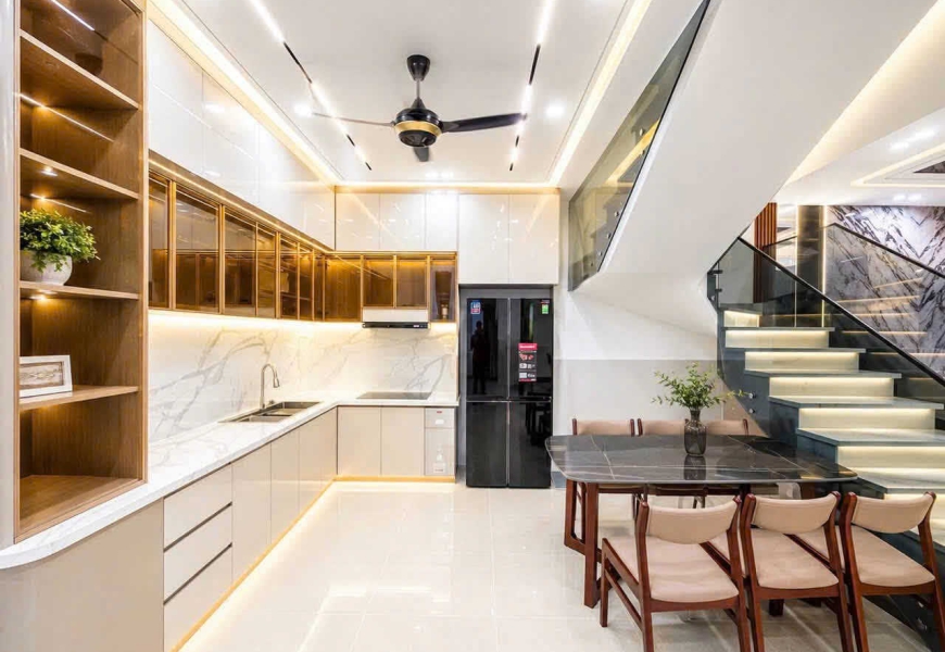 Siêu Phẩm Góc 2 Mặt Tiền Hẻm 1716 Huỳnh Tấn Phát . Bán Nhà Góc 2 Mặt Tiền Kinh Hẻm 1716 Huỳnh Tấn Phát - 6Tỷ500 . 