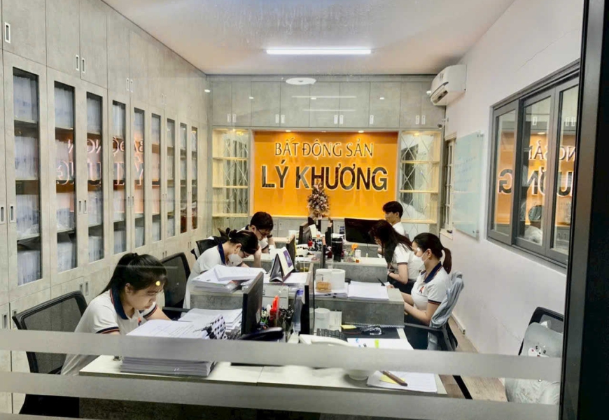 CHO THUÊ & BÁN BIỆT THỰ VIP – HẺM XE TẢI 8M NGUYỄN VĂN TRỖI, PHÚ NHUẬN