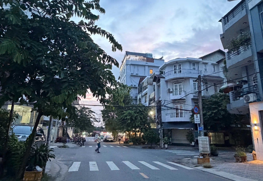 0914020039 EM DUNG Bán nhà vị trí đẹp, mặt tiền đường số Khu dân cư Trung Sơn , Gần cầu Nguyễn Văn Cừ, Q5, siêu thị Lottemart, Q7